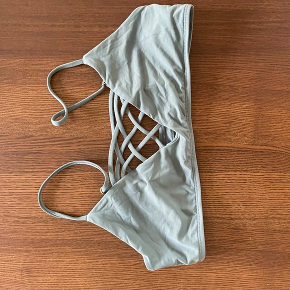 L*Space Sensual Solid Jaime Bikini Top - Picture 1 of 4